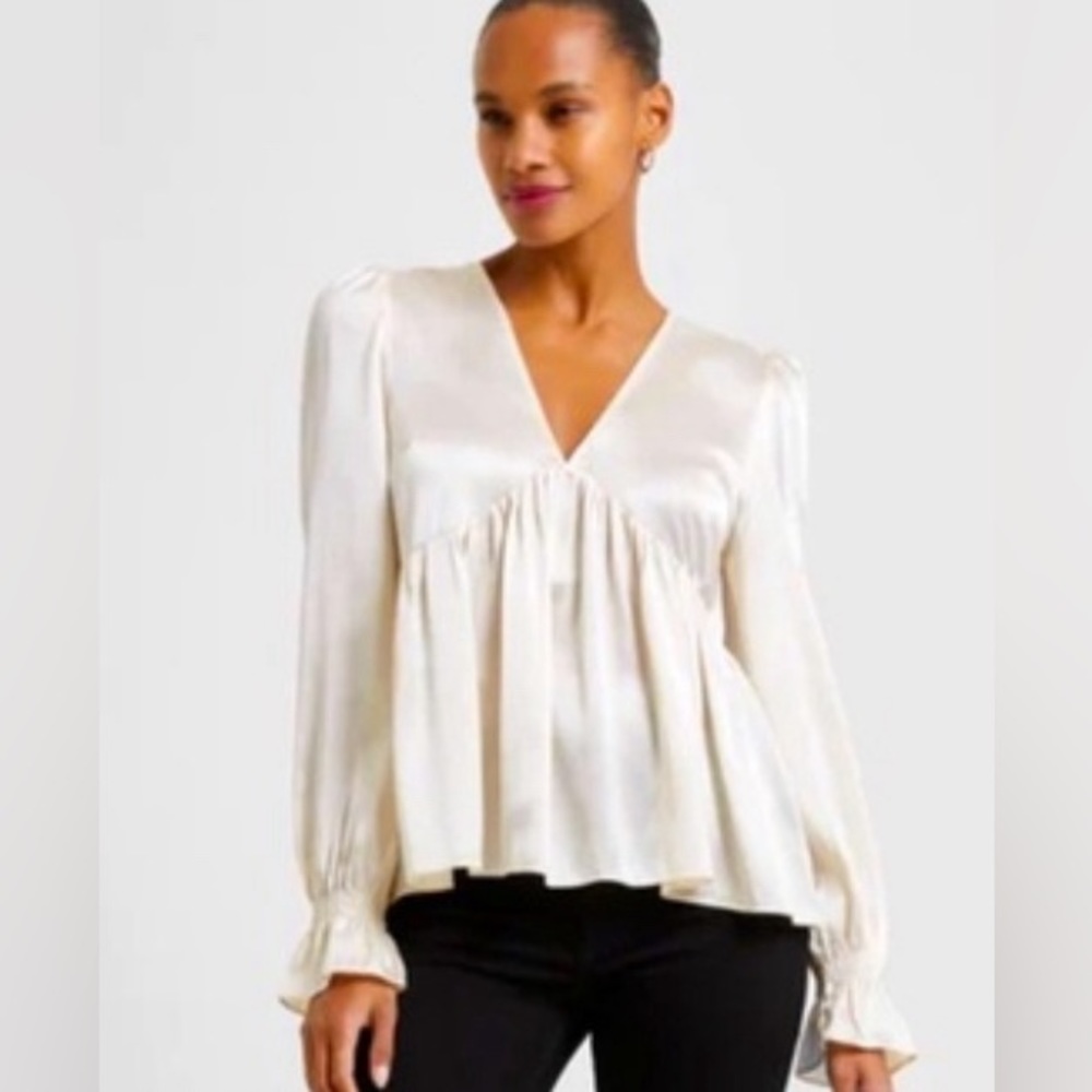 NWT Satin Classic Cream French Connection Long Sleeve V-Neck Top Size XL